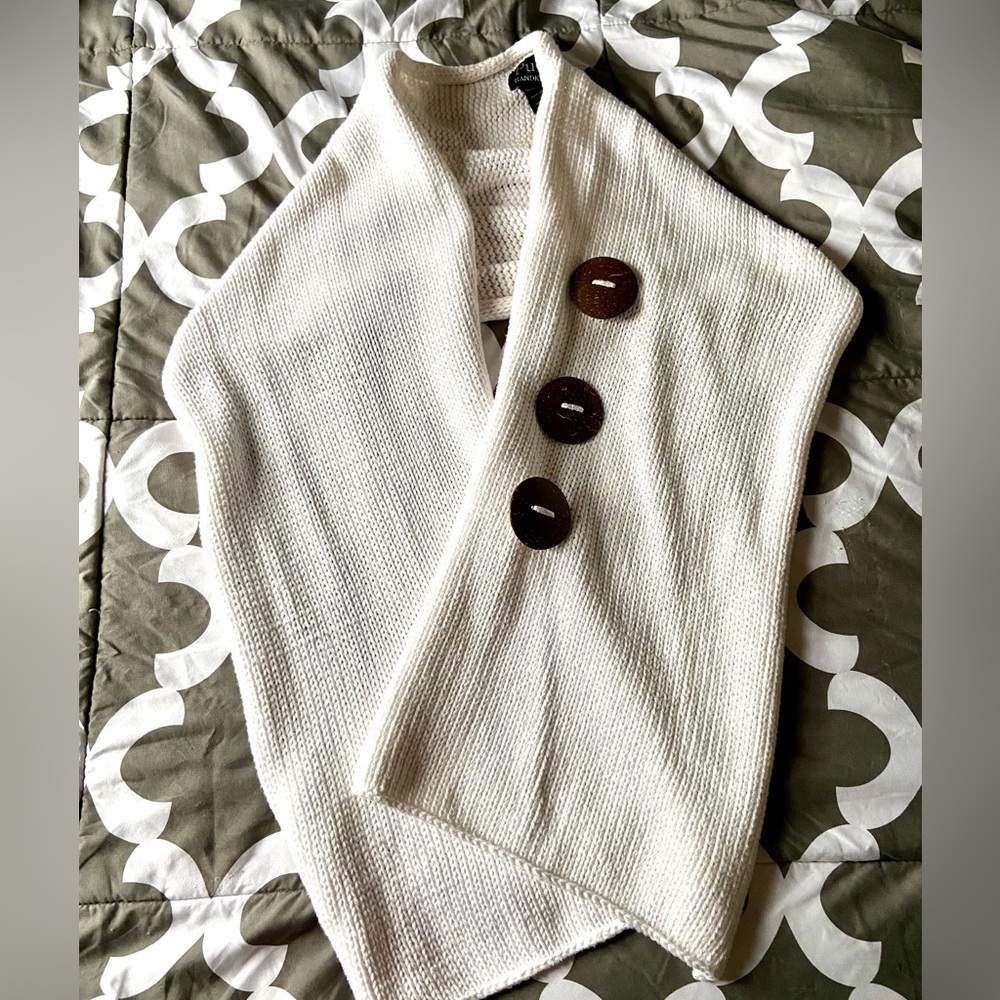 🧣Fashionable Hand Knit Scarf 🧣